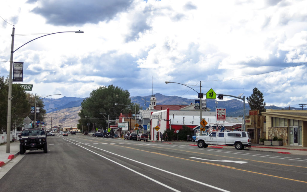 Guide to Bridgeport, California 395 Guide